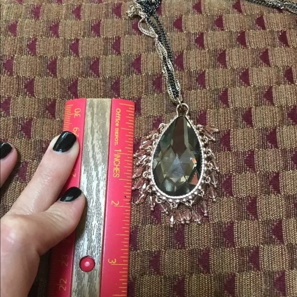 Gorgeous statement necklace with fringe and chain - Picture 4 of 6